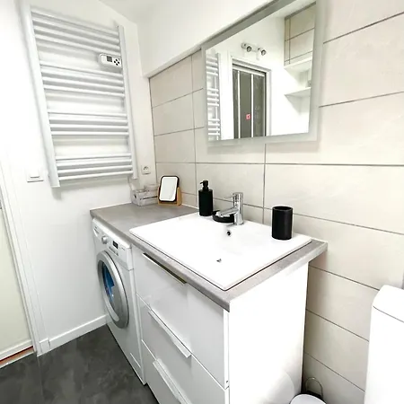 Au Coeur D'avignon Apartment *