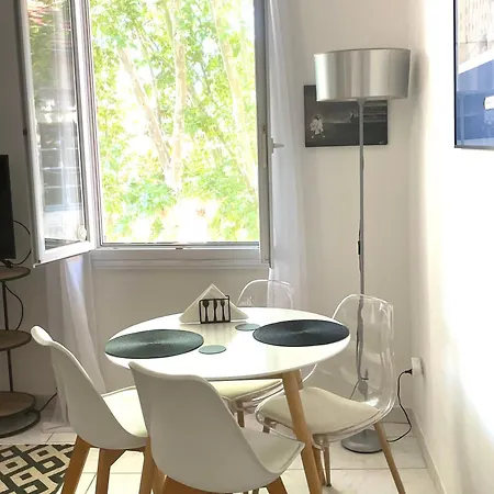 Au Coeur D'avignon *